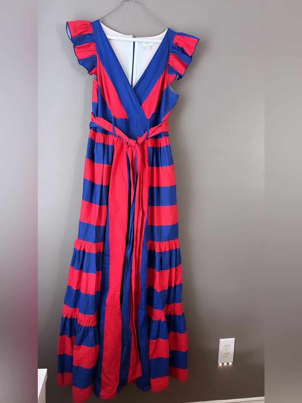 crown & ivy Red, Blue & White Colorblock Maxi Dress size 8 women